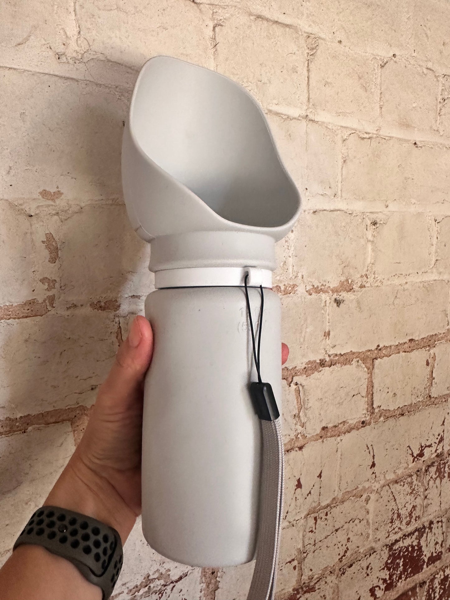 550ml Folding Pet Outdoor Walking Mug - Portable Travel Water Bottle for Dogs, Cats & Puppies | Silicone, BPA-Free, Dishwasher Safe