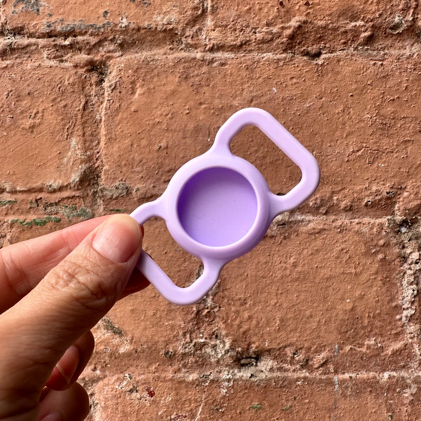 Apple AirTag Holder for Dogs & Cats – Soft Silicone Pet Tracker Case