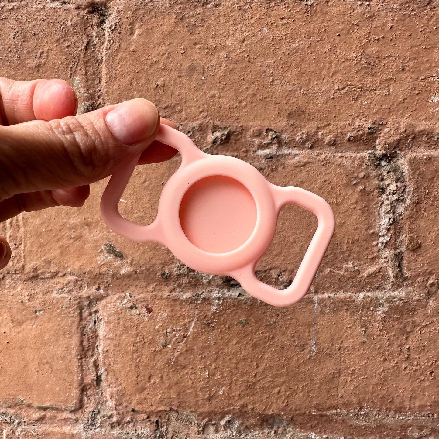 Apple AirTag Holder for Dogs & Cats – Soft Silicone Pet Tracker Case