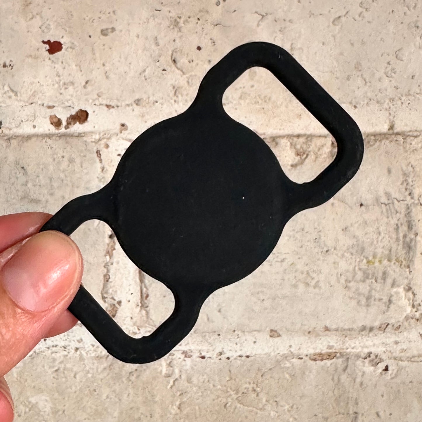 Apple AirTag Holder for Dogs & Cats – Soft Silicone Pet Tracker Case