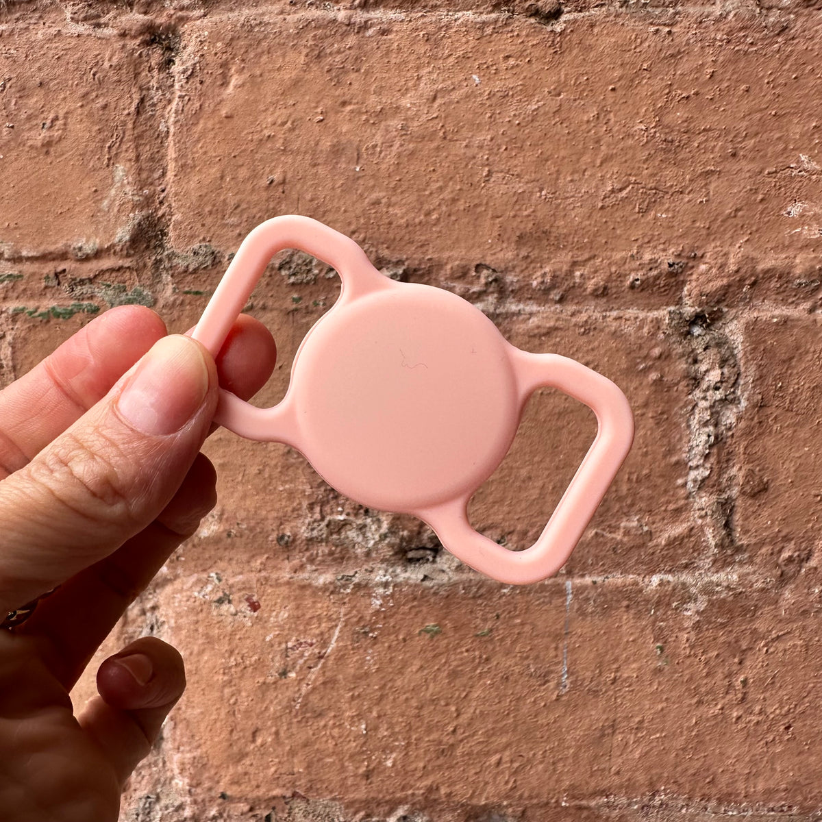 Apple AirTag Holder for Dogs & Cats – Soft Silicone Pet Tracker Case