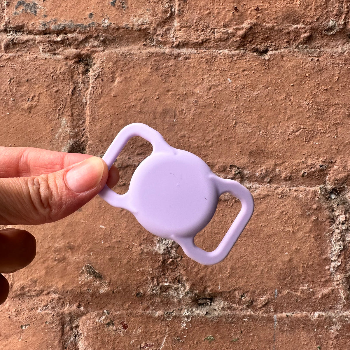 Apple AirTag Holder for Dogs & Cats – Soft Silicone Pet Tracker Case